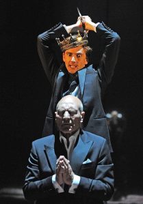 Tennant with Patrick Stewart as Claudius, King of Denmark